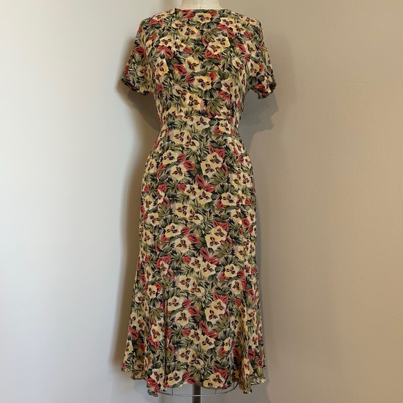 VTG 90s Floral Silk Dress Mermaid Trumpet Romantic 100% Silk Midi Sz 4 - Picture 4 of 6